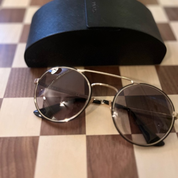 PRADA Spr 51S - Round Frame Black/Grey Sunglasses - Picture 3 of 3